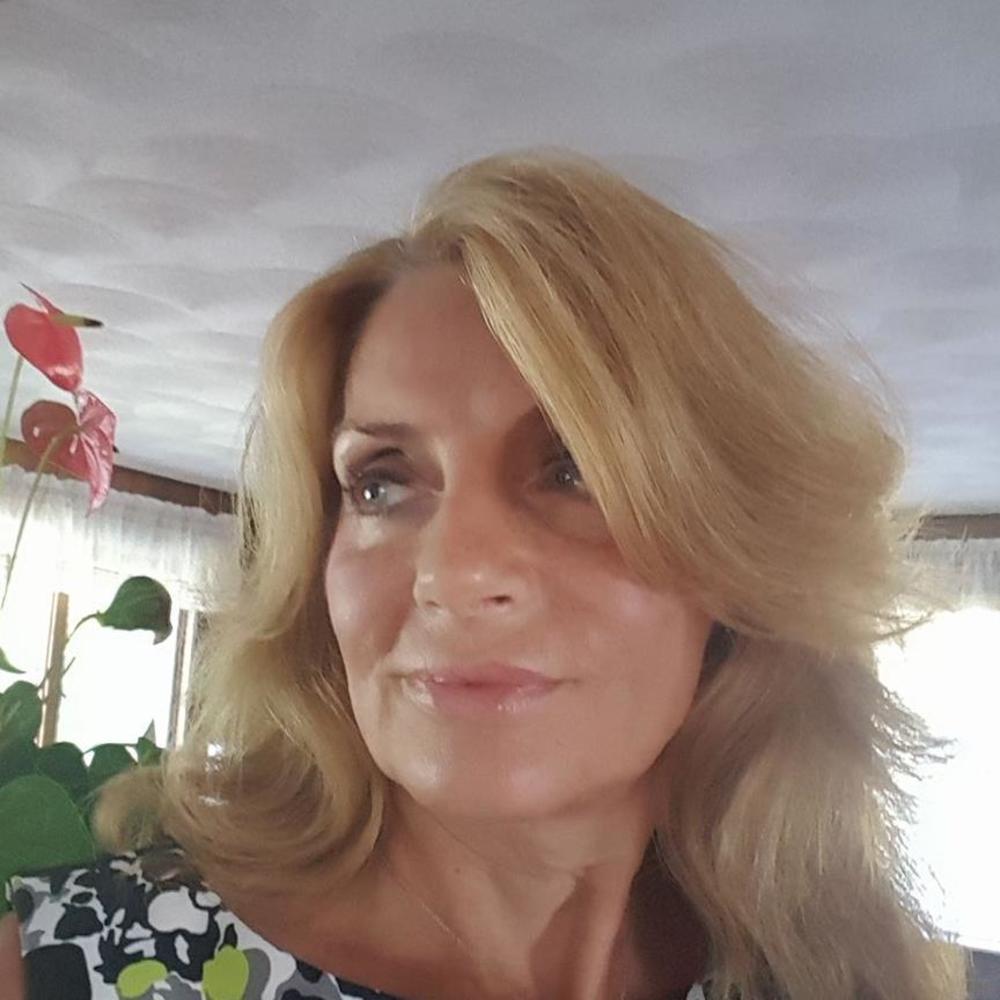 Meet your Posher, Diane